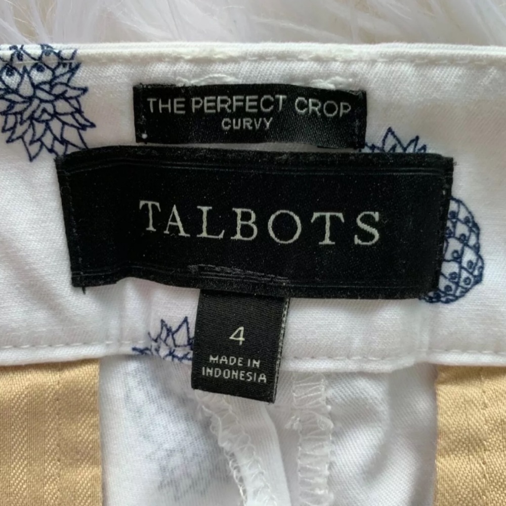 TALBOTS Curvy Perfect Crop Pineapple Print Pants - Picture 3 of 3